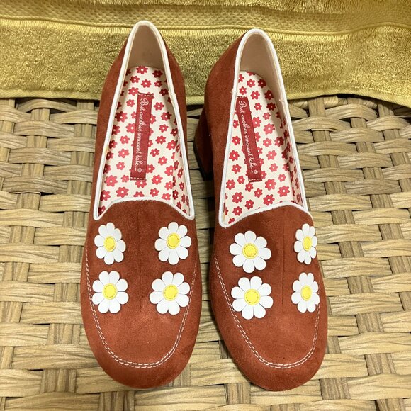 *NEW* b.a.i.t. footwear CONNIE Daisy Pumps in Rust! Size 8.5. Absolutely cute!!! - Picture 3 of 12
